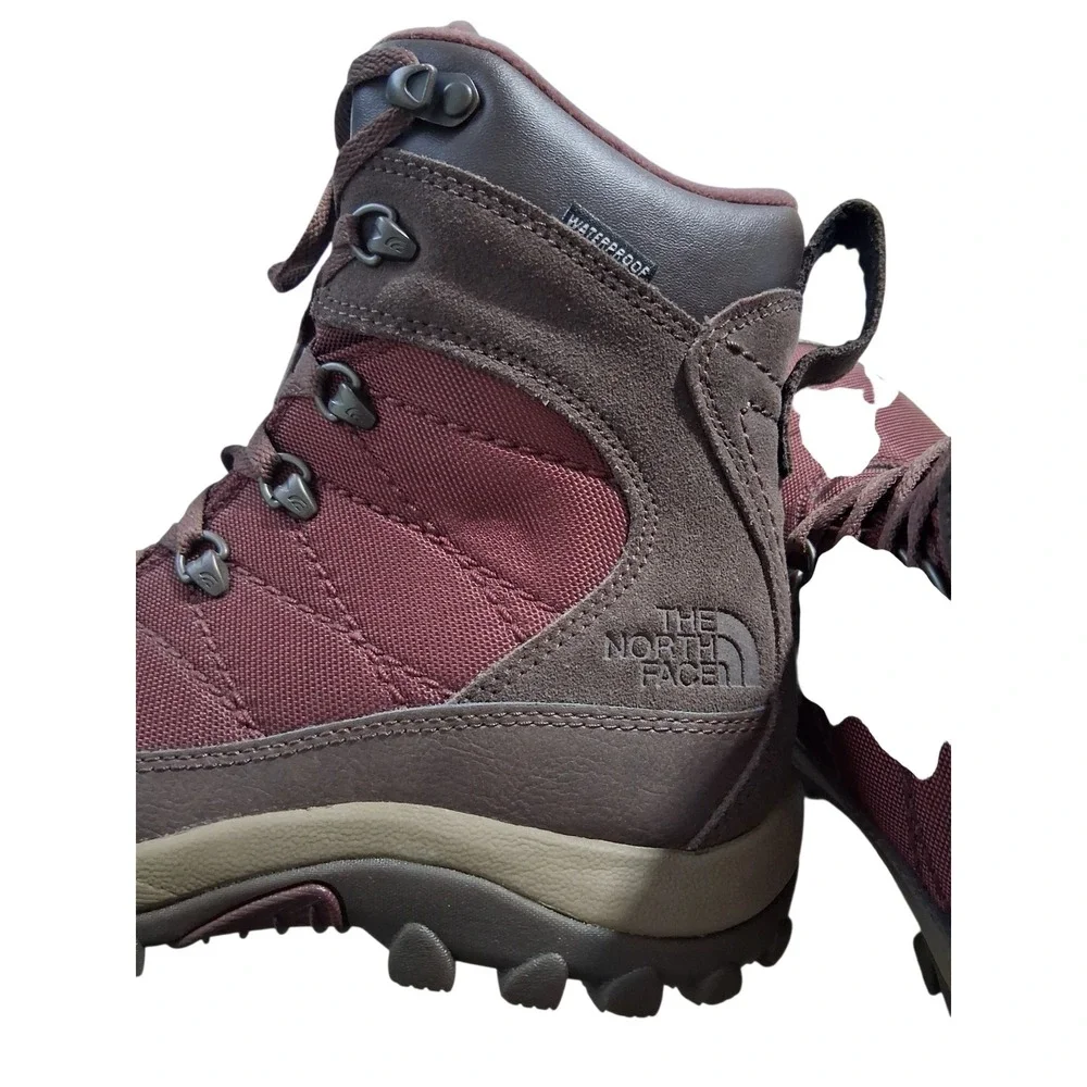 The North Face Chilkat Leather Mens size 7 Insulated Hiking Camping Snow Boots